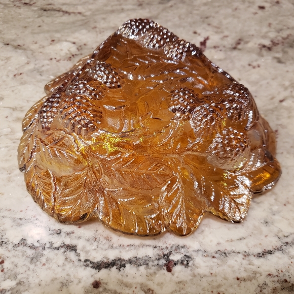 Carnival glass bowl - Picture 7 of 7